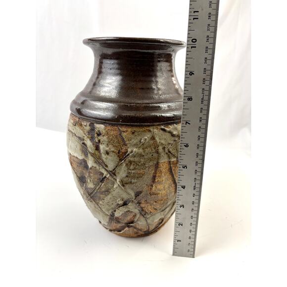 Vintage Studio Art Pottery Vase Impressed Leaf Design Rustic Stoneware Glaze - Picture 3 of 10